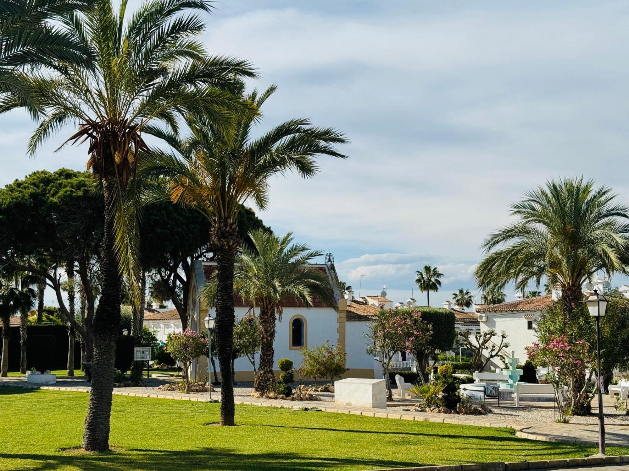 Apartamento Agua Rosa Torrevieja Bagian luar foto